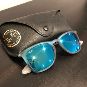 Ray-Ban Blue Sunglasses